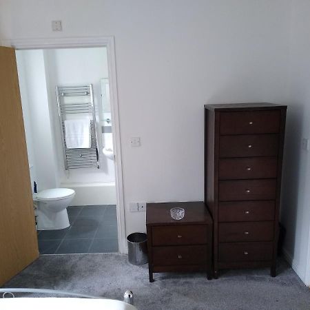 Stylish Private Double Room W/Ensuite Лондон Экстерьер фото