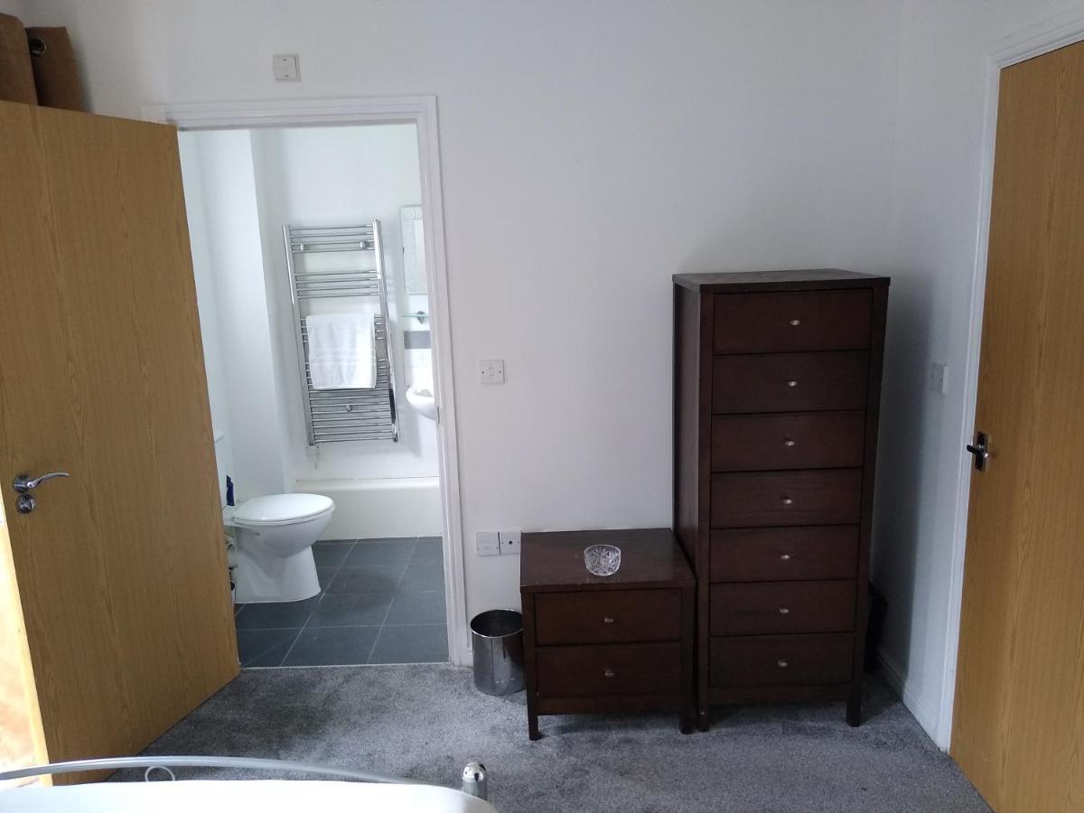 Stylish Private Double Room W/Ensuite Лондон Экстерьер фото